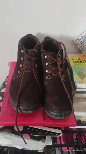 VENDO BOTA TAM.42