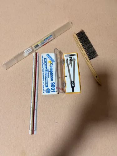 Kit de Desenho Técnico - Muito Pouco Usado