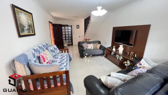 Sobrado à venda no Centro de Diadema (Atacadão Diadema) | 3 dorms, 1 suíte, 3 vagas