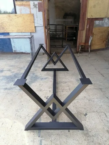 Pés de mesa industrial 