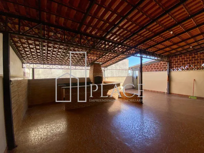 Casa para Aluguel no Centro de Marília com 4 Quartos (1 Suíte) e Churrasqueira