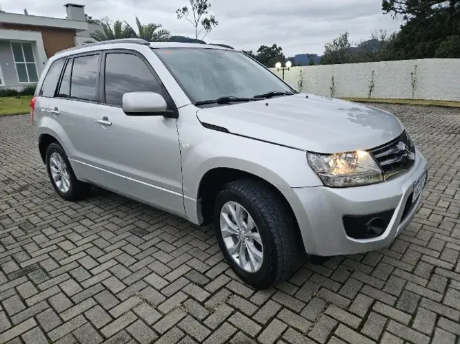 Suzuki Grand Vitara 2.0 16V 4x2/4x4 5P Mec. 2014