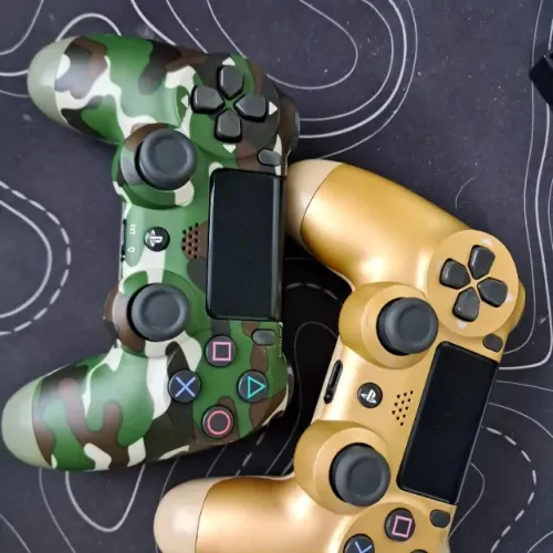 Controle de ps4 primeira linha funcionando perfeitamente 