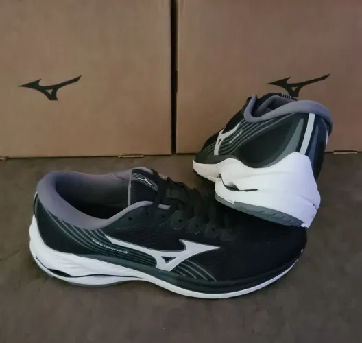 Tênis Mizuno Wave Tornamic 3 Tam 42 (original / novo)