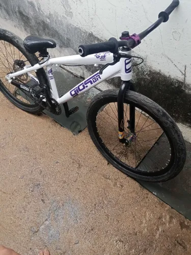 Bicicleta Gios quadro modelo 4 Trix 2025