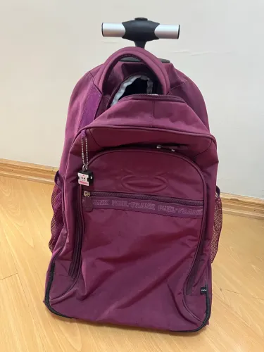 Mochila de Rodinhas Paul Frank Roxa (Original)