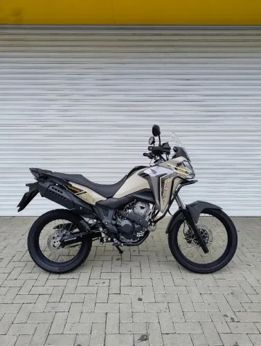 XRE 300 Sahara Adventure