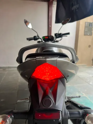 YAMAHA FAZER 250 2012