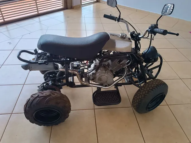 MINI QUADRICICLO MOTOR 125 CILINDRADAS 