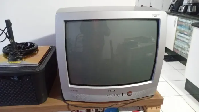 Tv Semp Lumina Entertainment Sound 21"