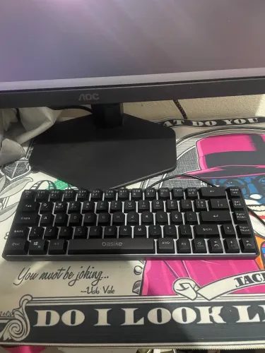 Teclado gamer 60%, mecânico