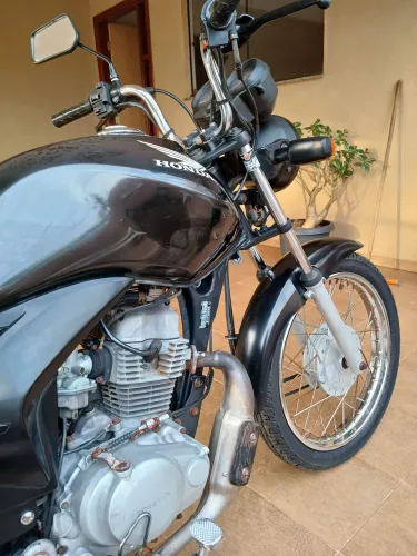 Moto Fan 125 Preta