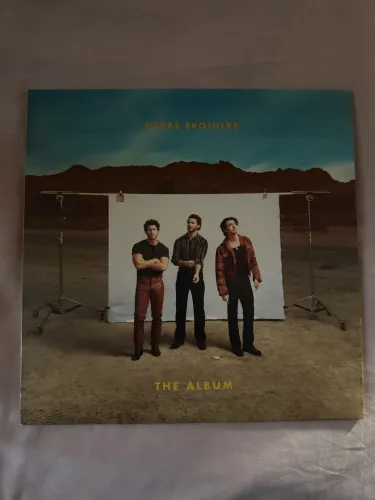 Jonas Brothers The album Vinyl (com poster autografado)