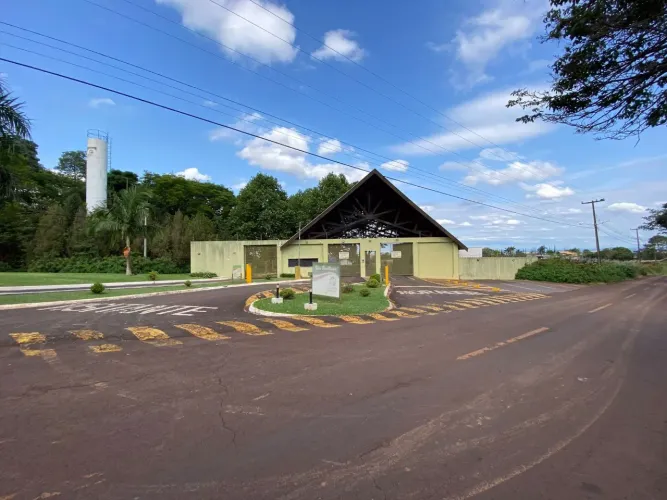 OPORTUNIDADE DE NEGÓCIO! Condomínio Green Village - Cambé- Aceita permuta!