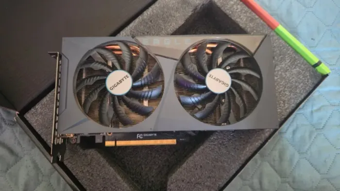 Placa de Vídeo RTX 3060 Ti 8GB Gigabyte Eagle OC - Com Caixa e Nota