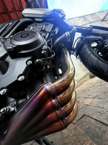 Honda CB 650R 2024 | 10 mil km | 6% abaixo da FIPE | Aceito propostas