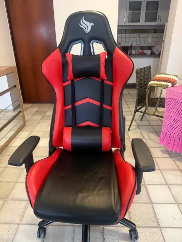 Cadeira gamer aberto a negociação e aceito propostas