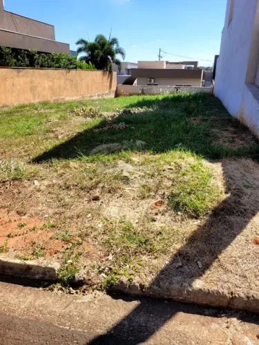 Terreno à Venda no Quinta do Lago Residence