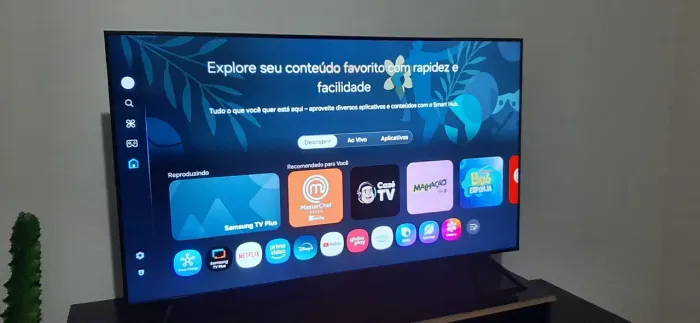 Vendo esta TV de 50 polegadas Samsung, nova controle com comando de voz última geração