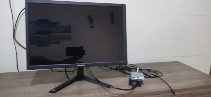 Monitor 19", Cabo LD39 para espelhamento e Adaptador 3 em 1