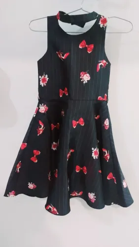 Lindo vestido preto - charmoso e estiloso