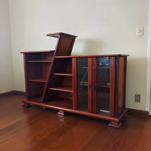 Doação de estante/rack de TV