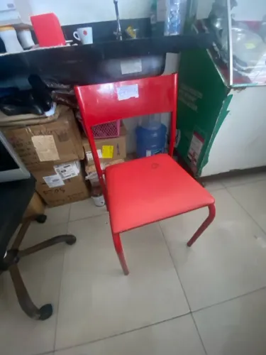 Cadeira vermelha 