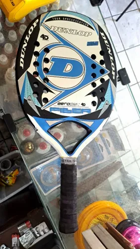Raquete de Beach Tennis Dunlop Aerogel 4D Fiber - Ótimo Estado