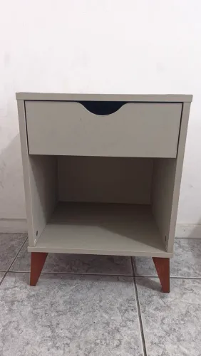 MESA DE CABECEIRA 1 GAVETA COM NICHO LIN