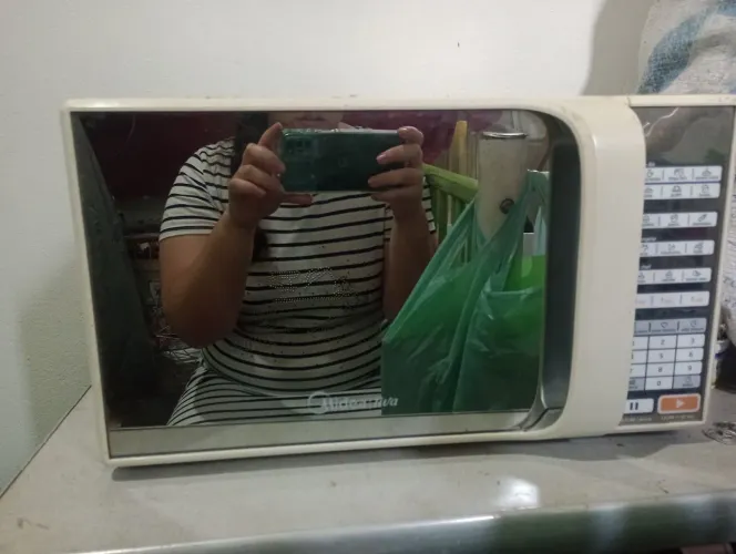 Microondas Midea 20 L 