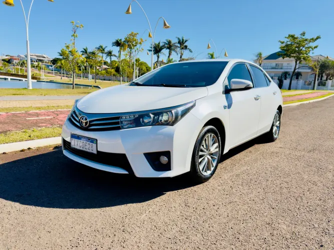Toyota Corolla Altis 2.0 Flex 16V Aut. 2016