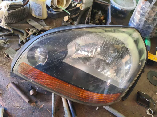 Farol lado esquerdo Hinday Tucson