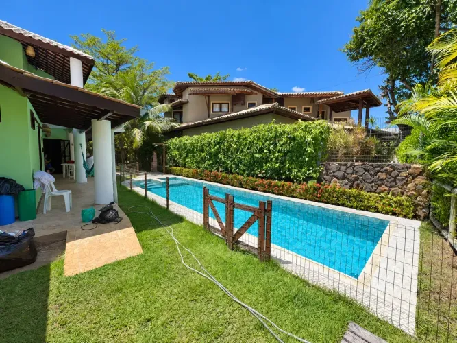 Casa individual com piscina | a 35 m da beira mar | Praia do Forte