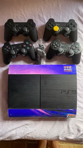 PlayStation 3 Super Slim [500 Gb]  4+Controles 2+Carregadores 10+Jogos Disponíveis