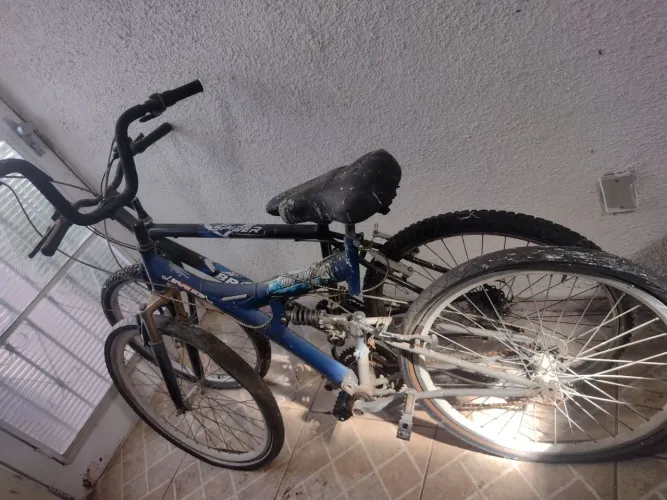 Bicicleta Aro 26 com 18 marchas