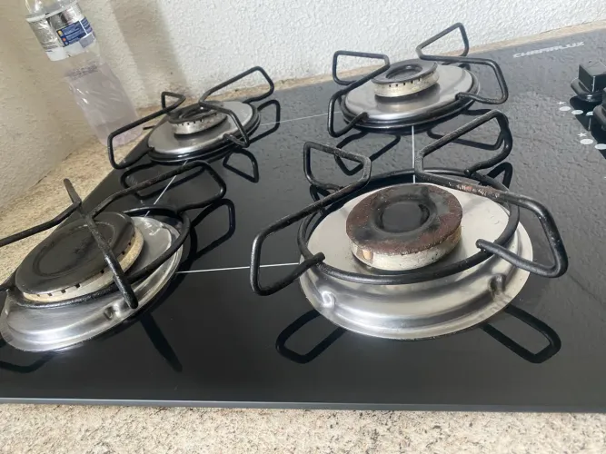 Fogão cooktop com balcão