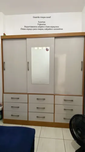 Guarda-roupa 