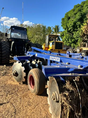 Vendo ou troco GRADE HIDRÁULICA TATU 2025 apenas 10 horas trabalhadas