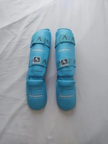 Protetores Arawaza Azuis WKF Approved