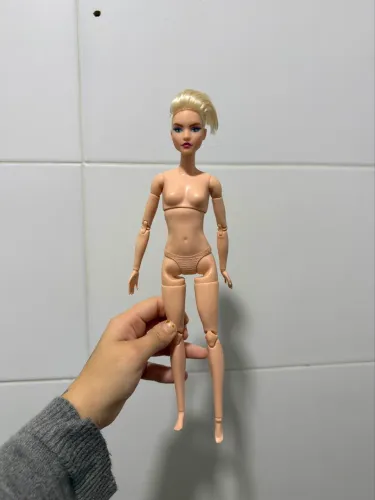 Barbie looks 8