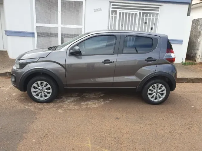 Fiat Mobi Like 1.0 Fire Flex 5P. 2024