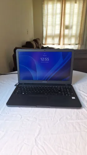 Notebook Samsung em excelente estado, pronto para uso!