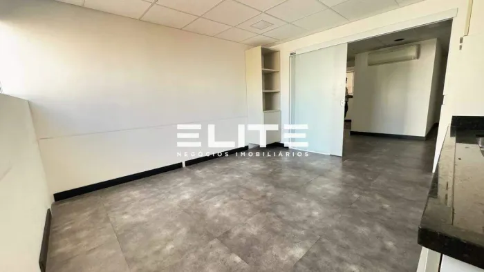 Sala Comercial de 84 m² à venda em Vila Assunção, Santo André