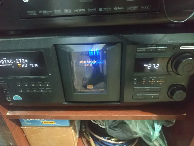 Toca CD sony 400 cds
