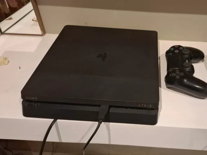 PS4 slim 1 tera 1 controle parc em até 12 vezes