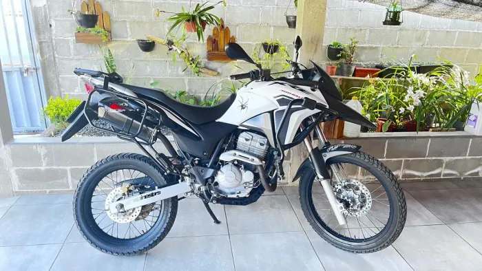 Vendo xre 300