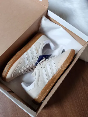 Tênis Adidas Samba Bege novo 