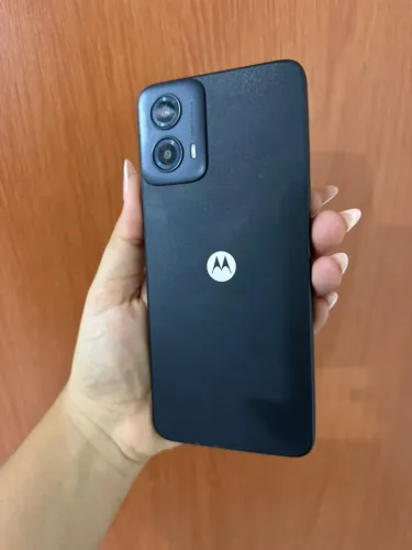 Celular Motorola moto g34 128 gigas trinco fio de cabelo no canto não dá nem pra ver