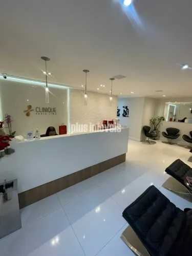 CONSULTÓRIO MEDICO, TODO MONTADO, NA AV.FARIA LIMA, AO LADO DO SHOPPING IGUATEMI,