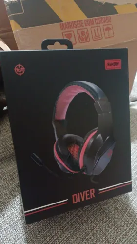 Fone HEADSET TGT preto c/ vermelho